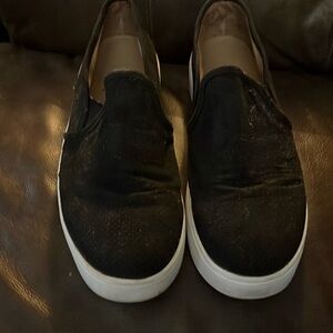 Steve Madden slip on shoes